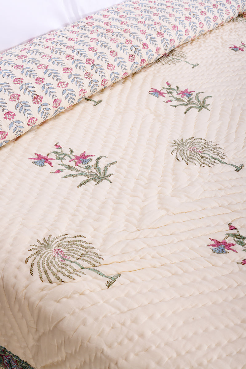 Magnolia Floral Twin Muslin Quilt main image 0