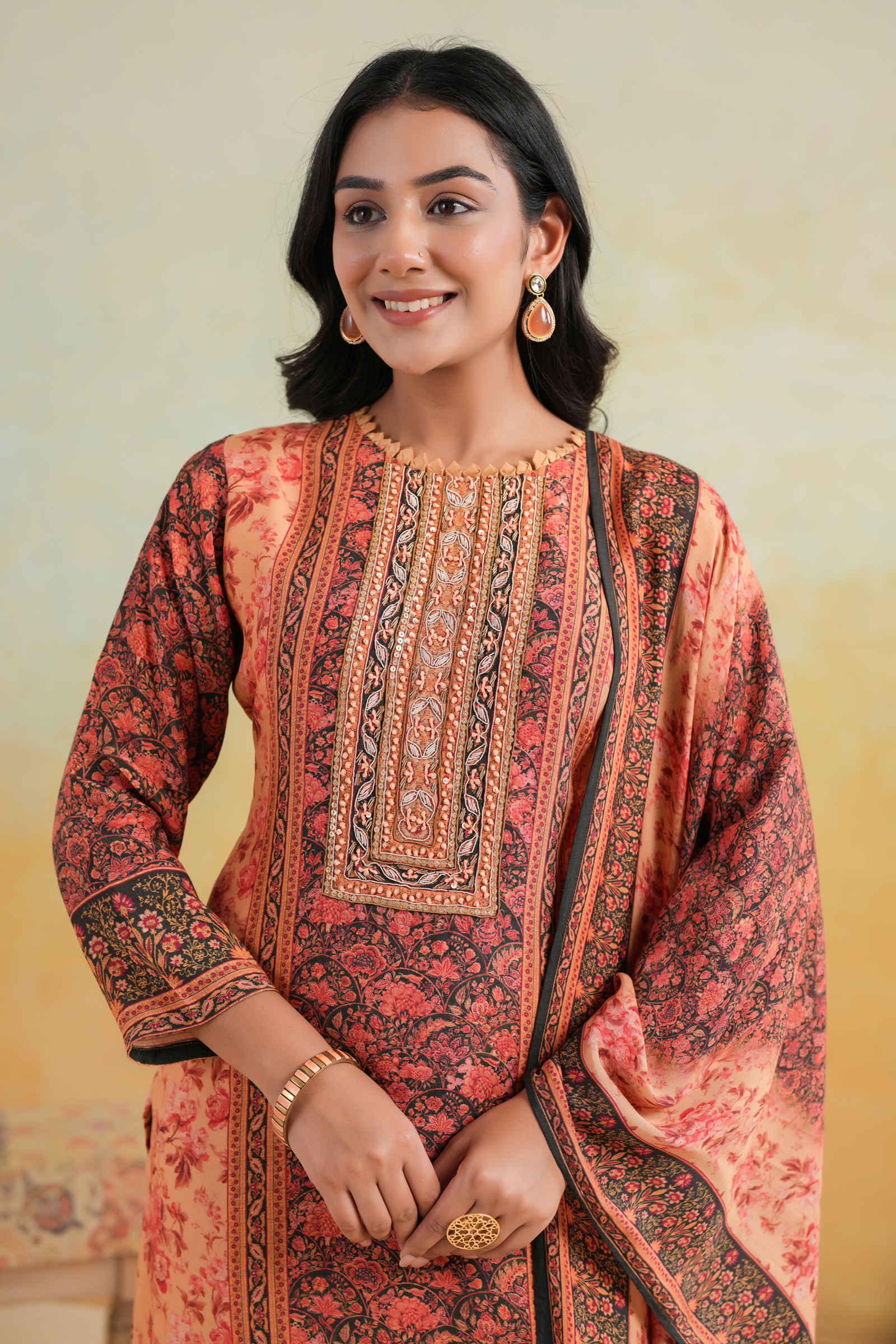 Kavish Noor-e-Gulab Maroon Kurta Pant and Dupatta Set