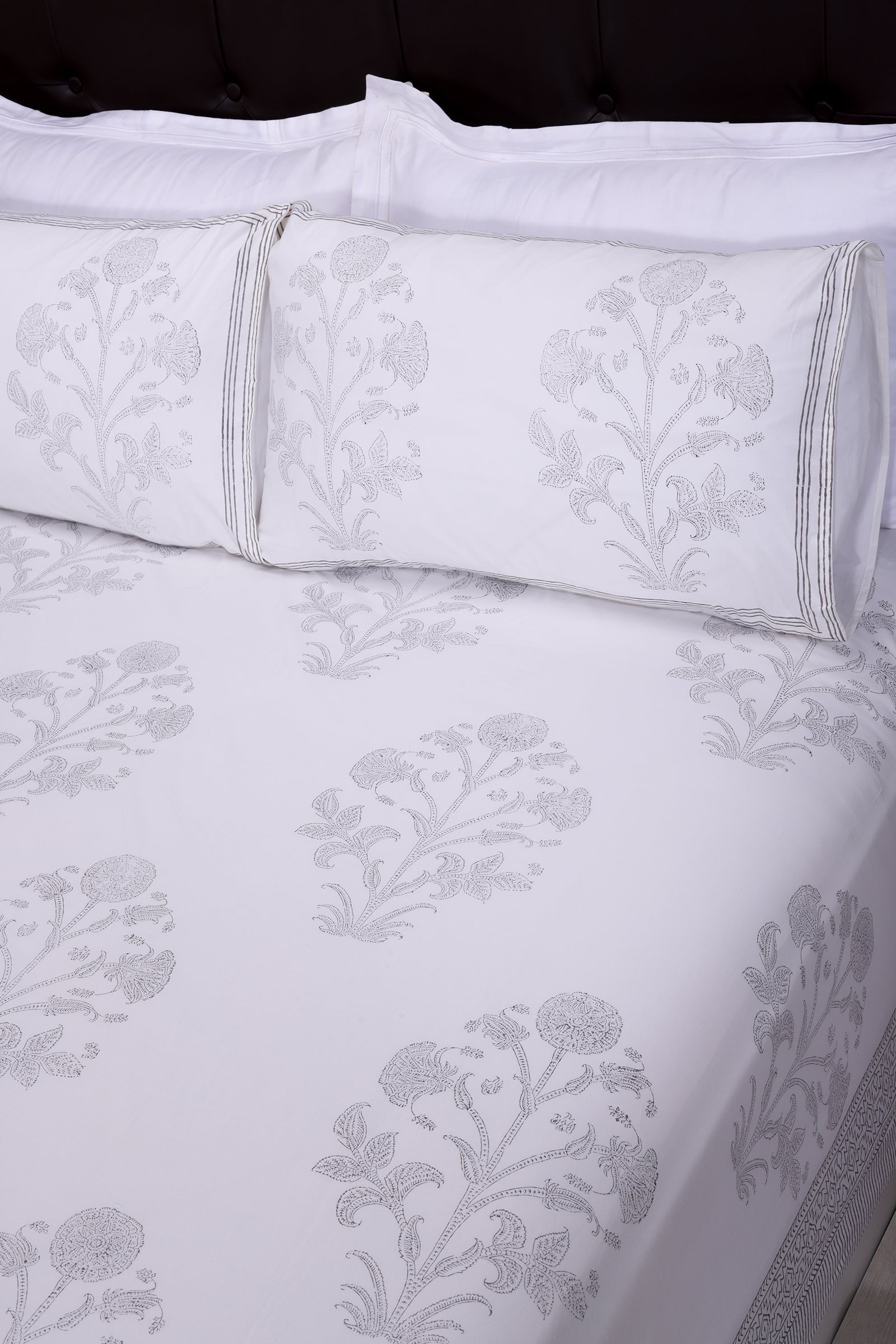 Brinda Grey Cotton Percale Bedsheet - shahenazindia