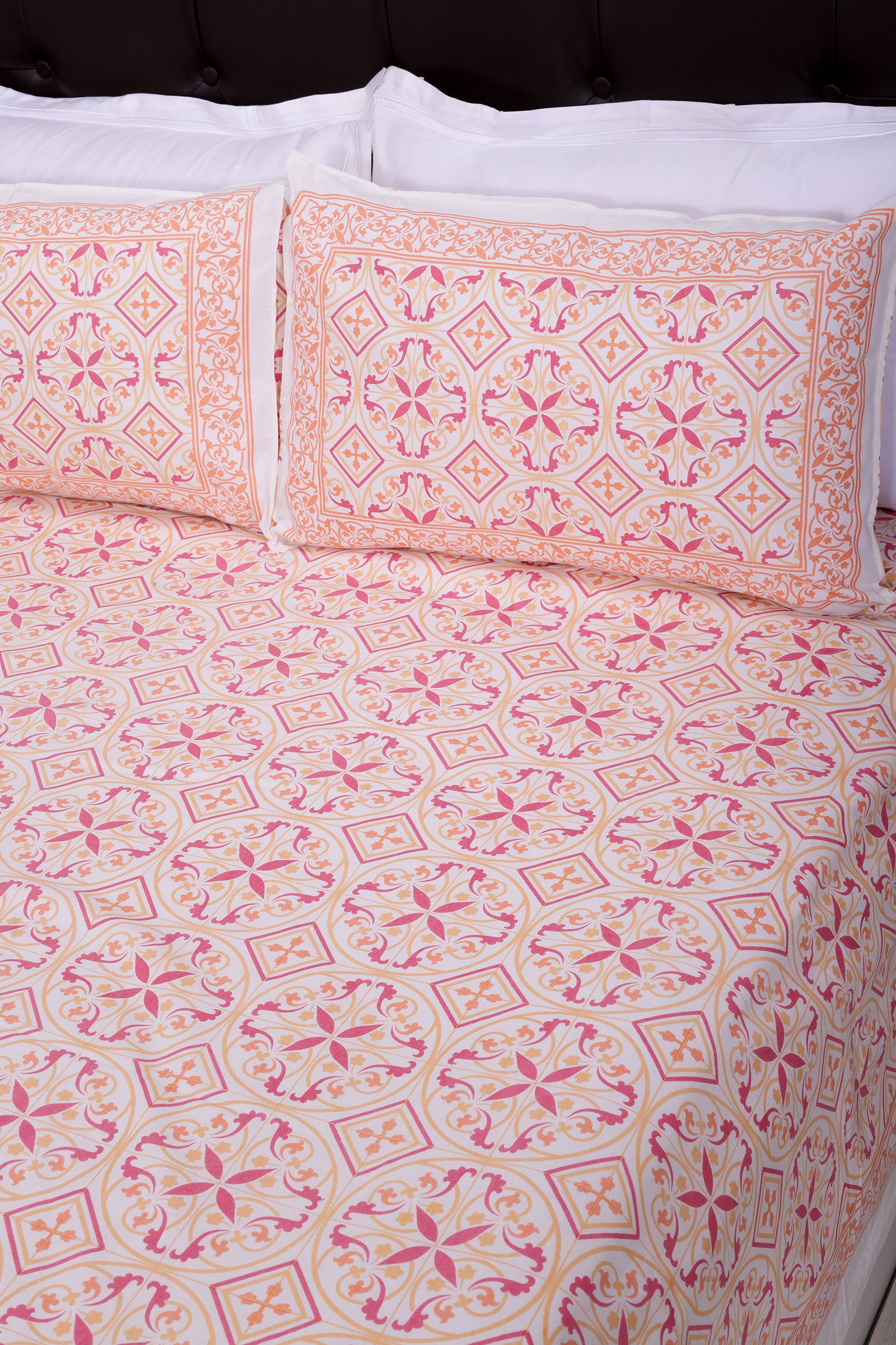 Gayatri Mosaic Orange Cotton Bedsheet - shahenazindia