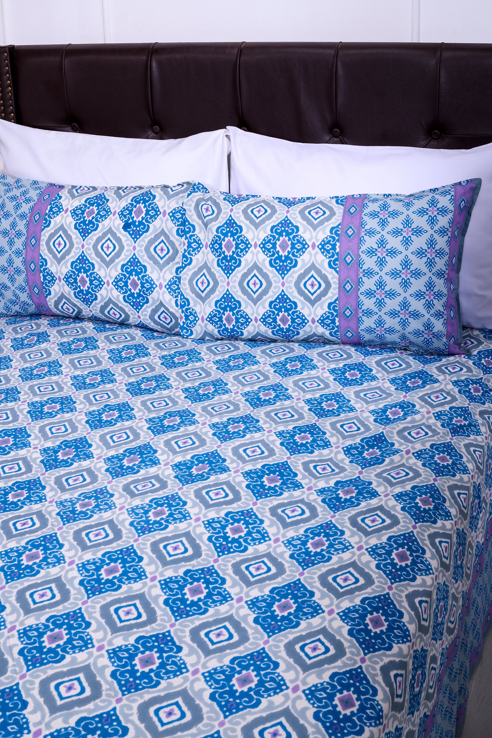 Ikkat Tobby Blue Cotton Bedsheet