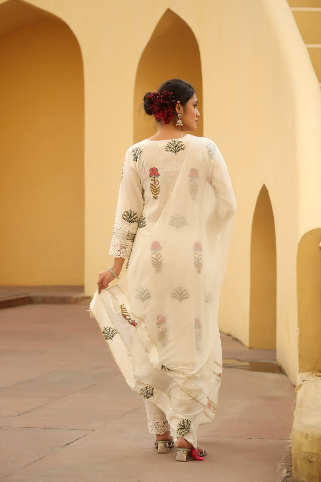 Gulnaaz Rumi White Cotton Kurta Set with Dupatta