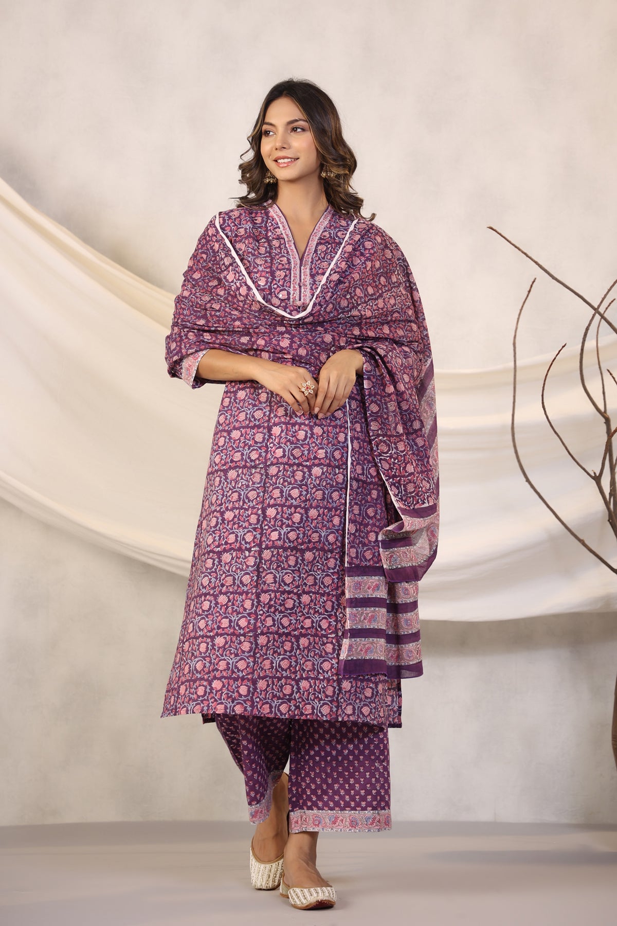 Maheen Mahira Purple Block Printed Mul Mul Dupatta - shahenazindia