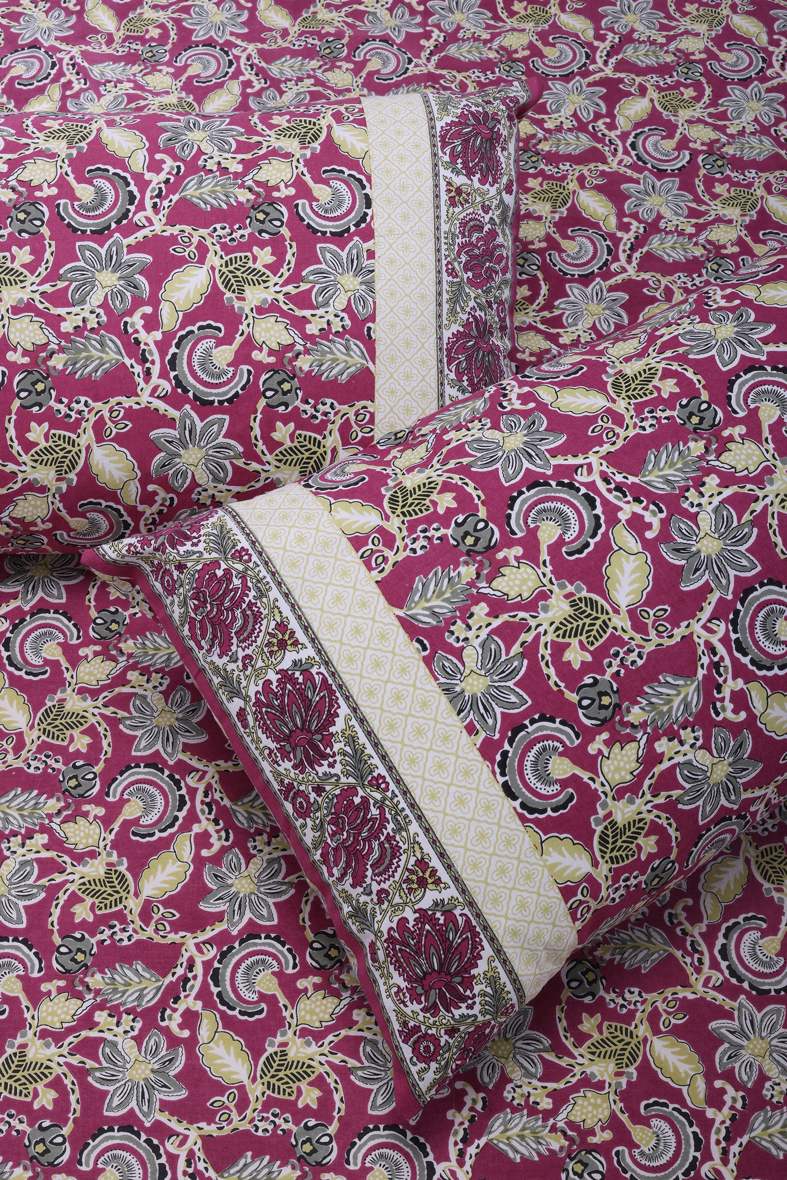Maurya Jaal Pink Cotton Bedsheet - shahenazindia