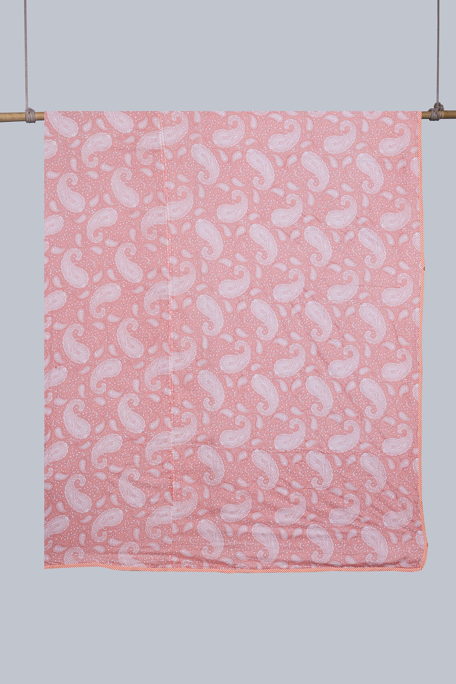 Paisely Pink Reversible Cotton Muslin Dohar - shahenazindia