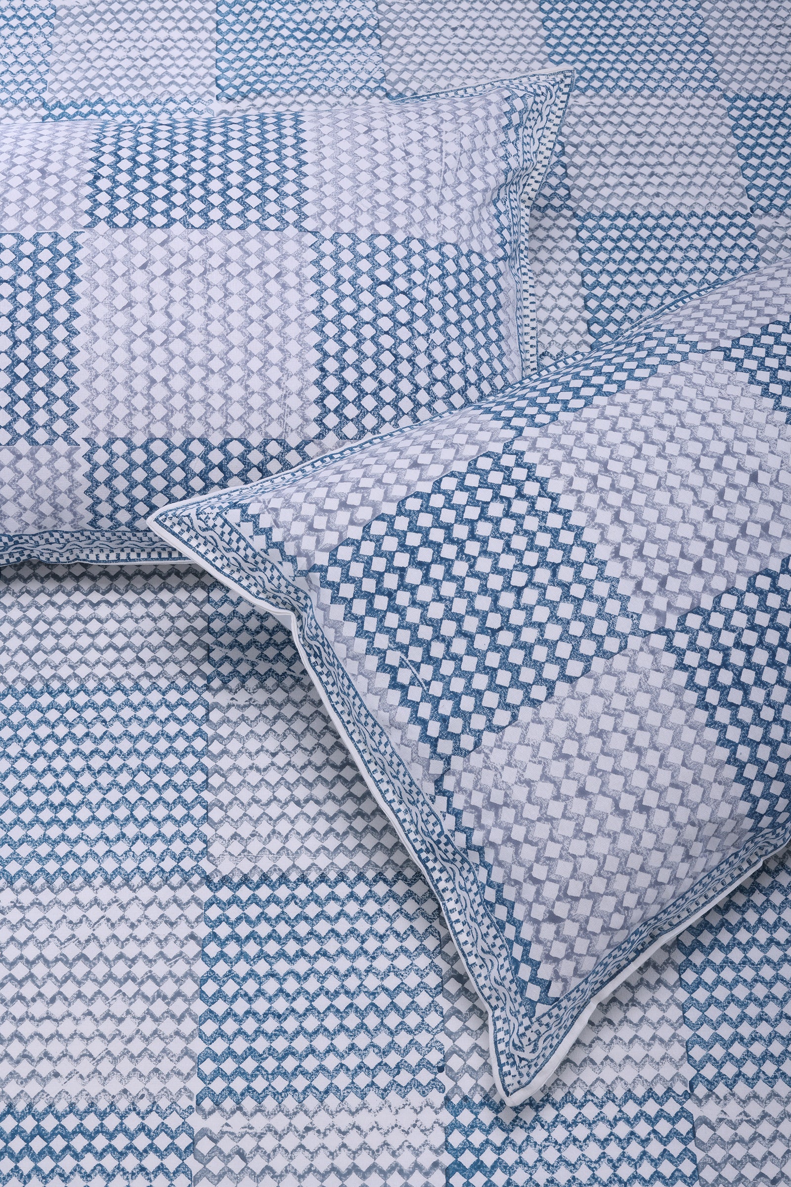 Parvati Chevron Blue Cotton Percale Bedsheet - shahenazindia