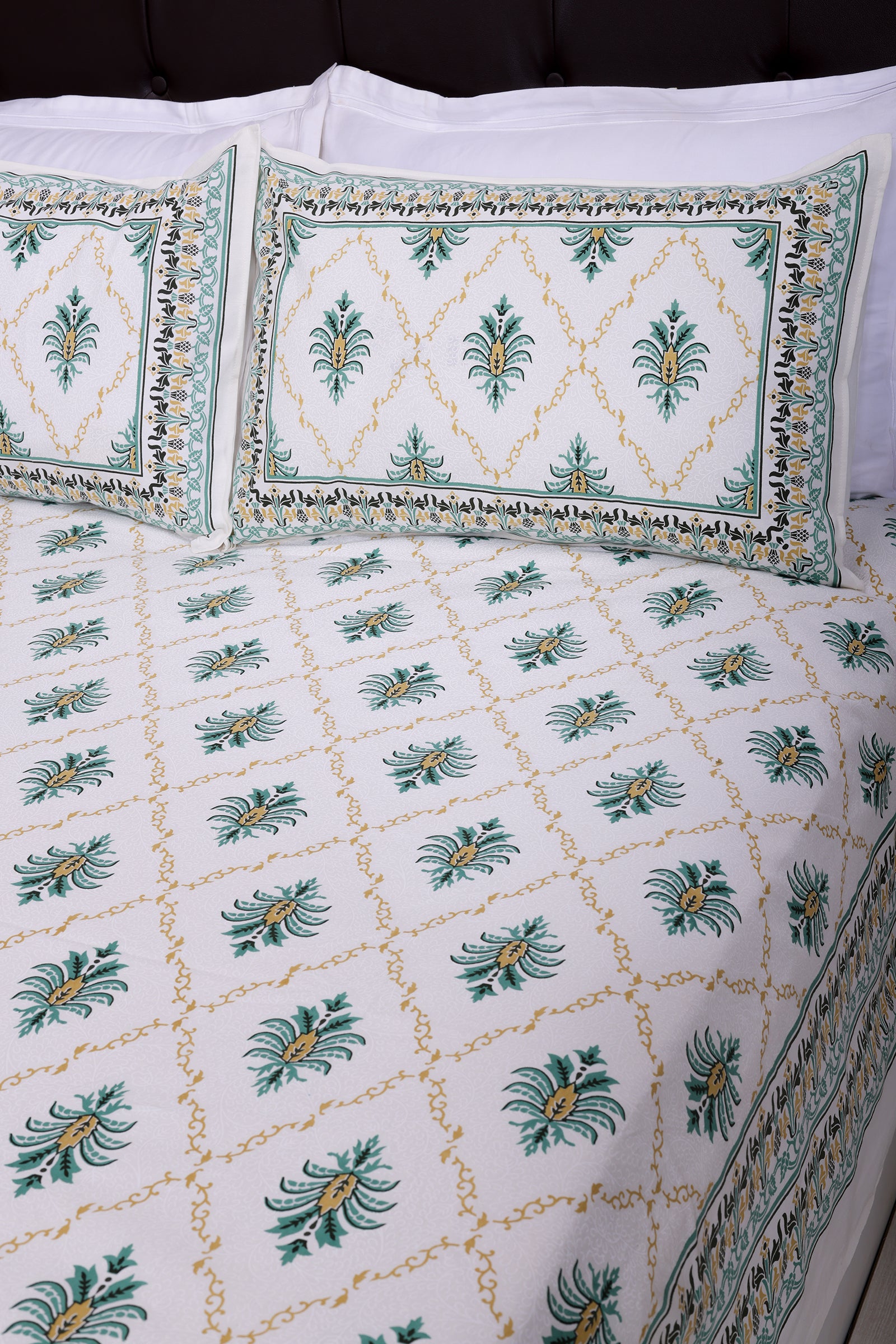 Pineapple Jaal Green Cotton Bedsheet - shahenazindia