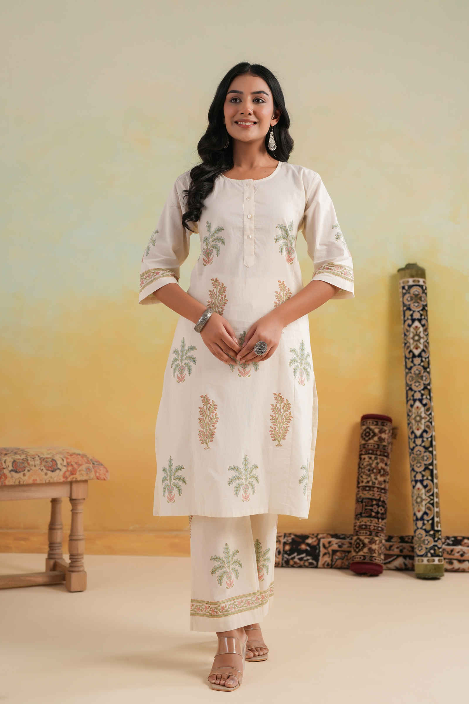 Qasr Husna Bagh-e-Gul Ivory Kurta and Pant Set