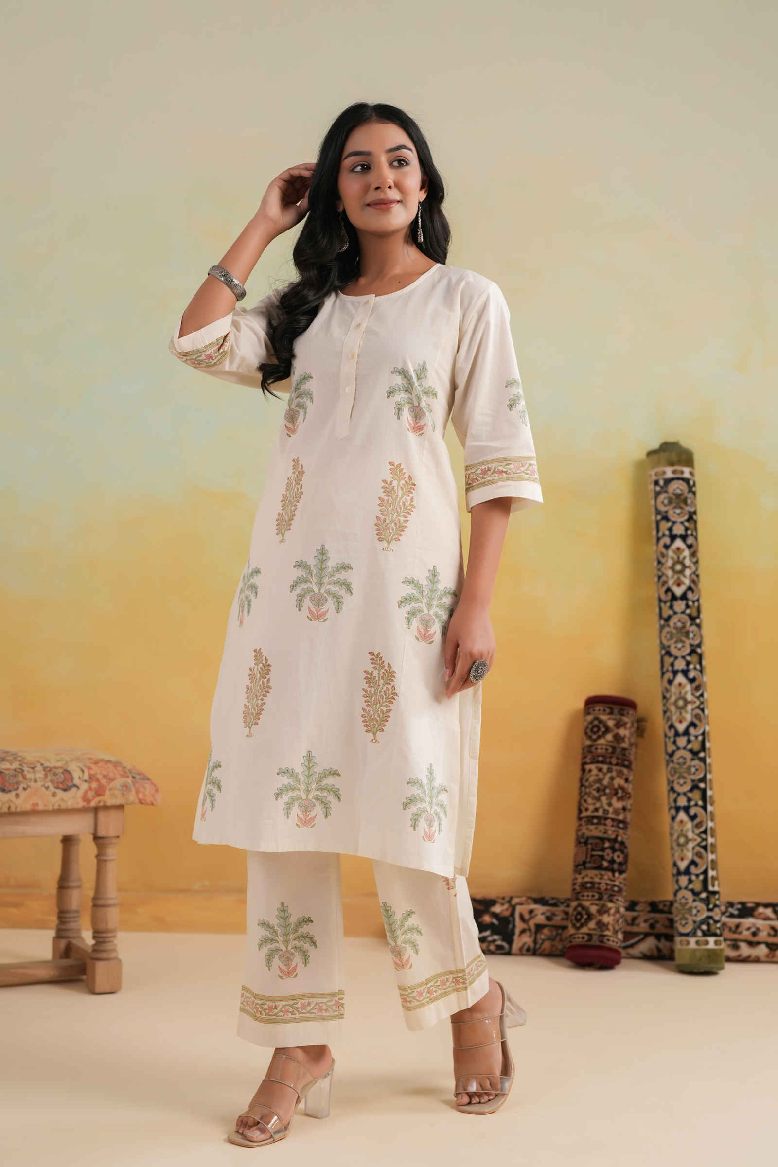 Qasr Husna Bagh-e-Gul Ivory Kurta and Pant Set