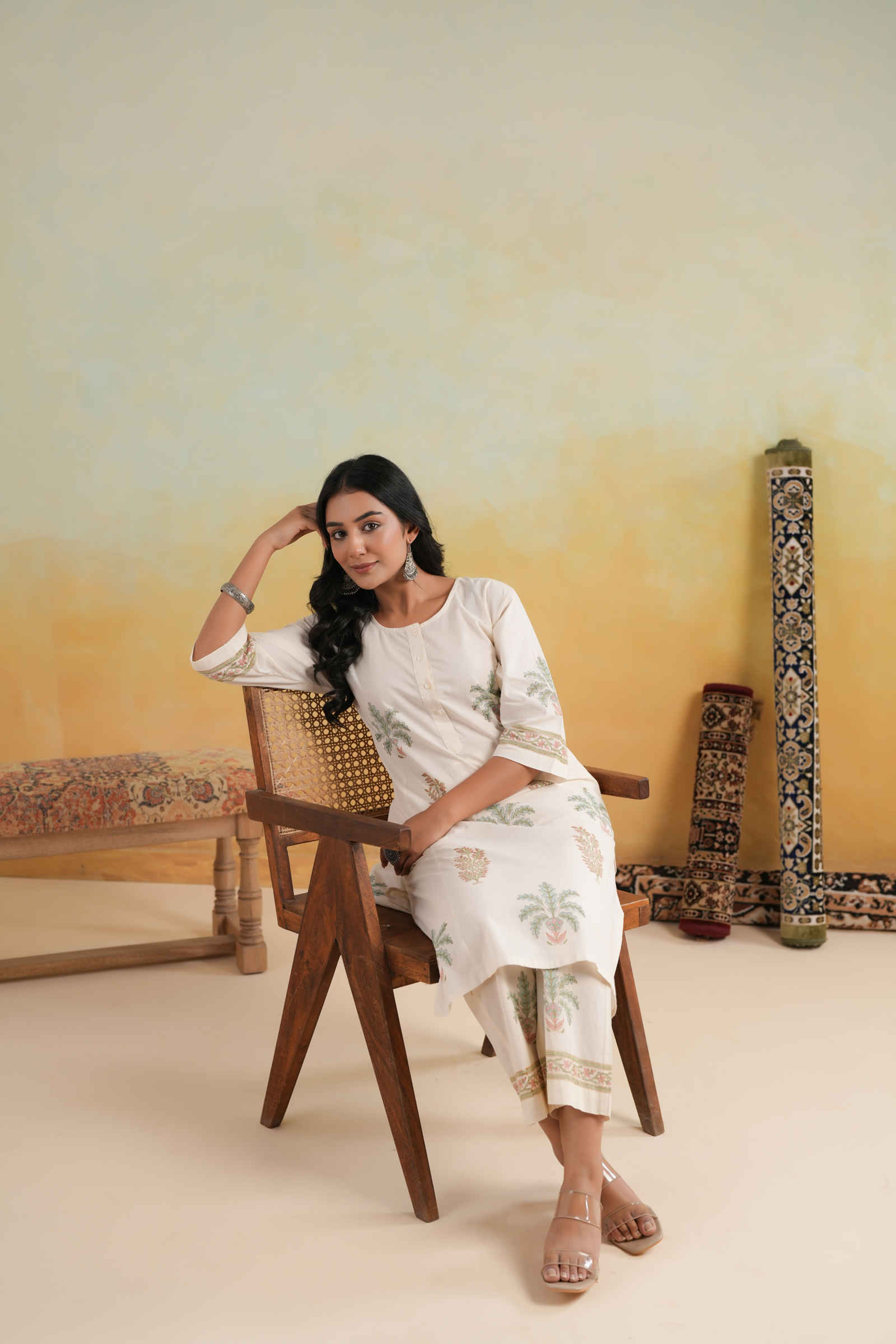 Qasr Husna Bagh-e-Gul Ivory Kurta and Pant Set