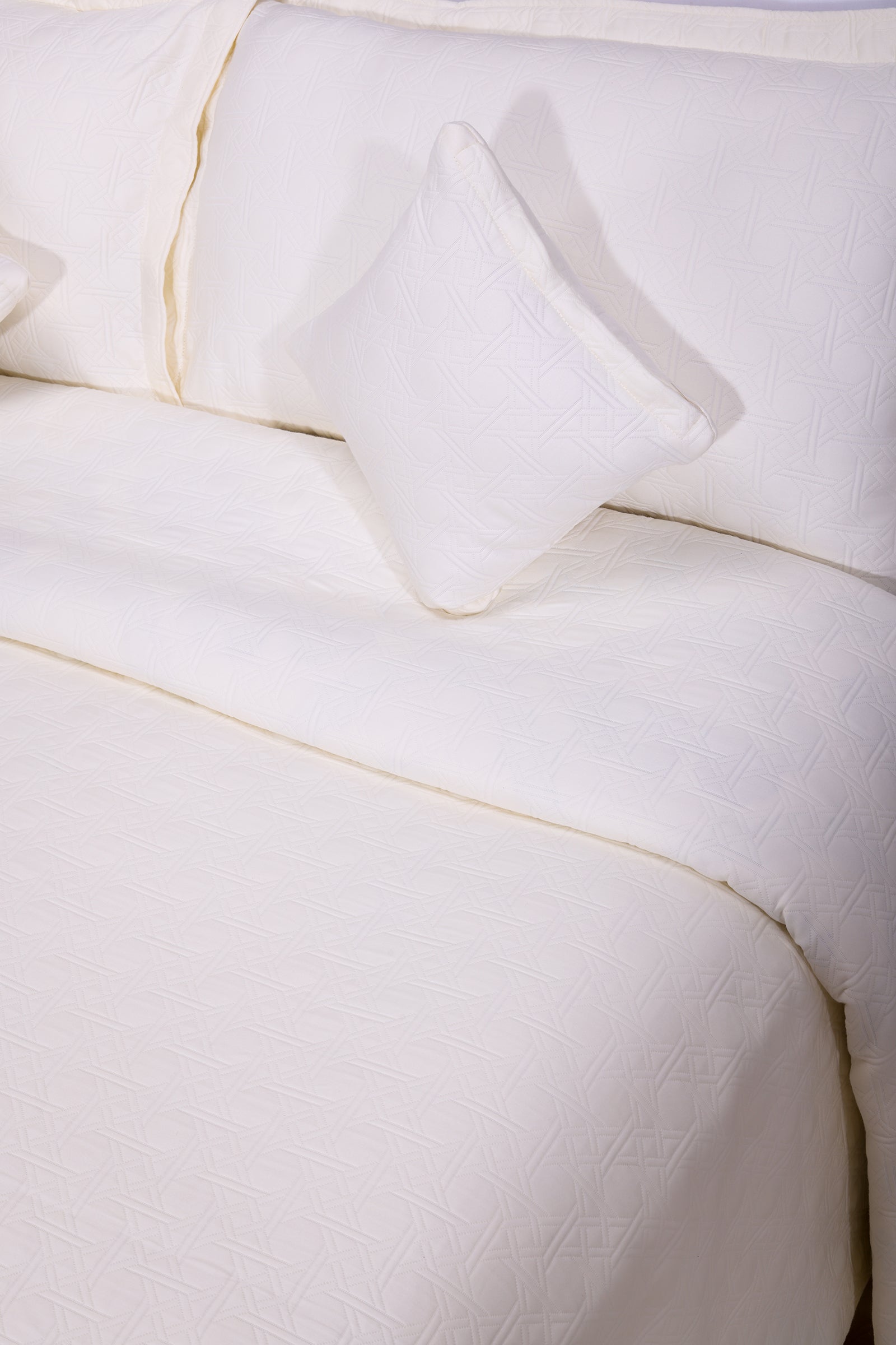 Ring Cotton Offwhite Cotton Bedcover Set of 5 - shahenazindia