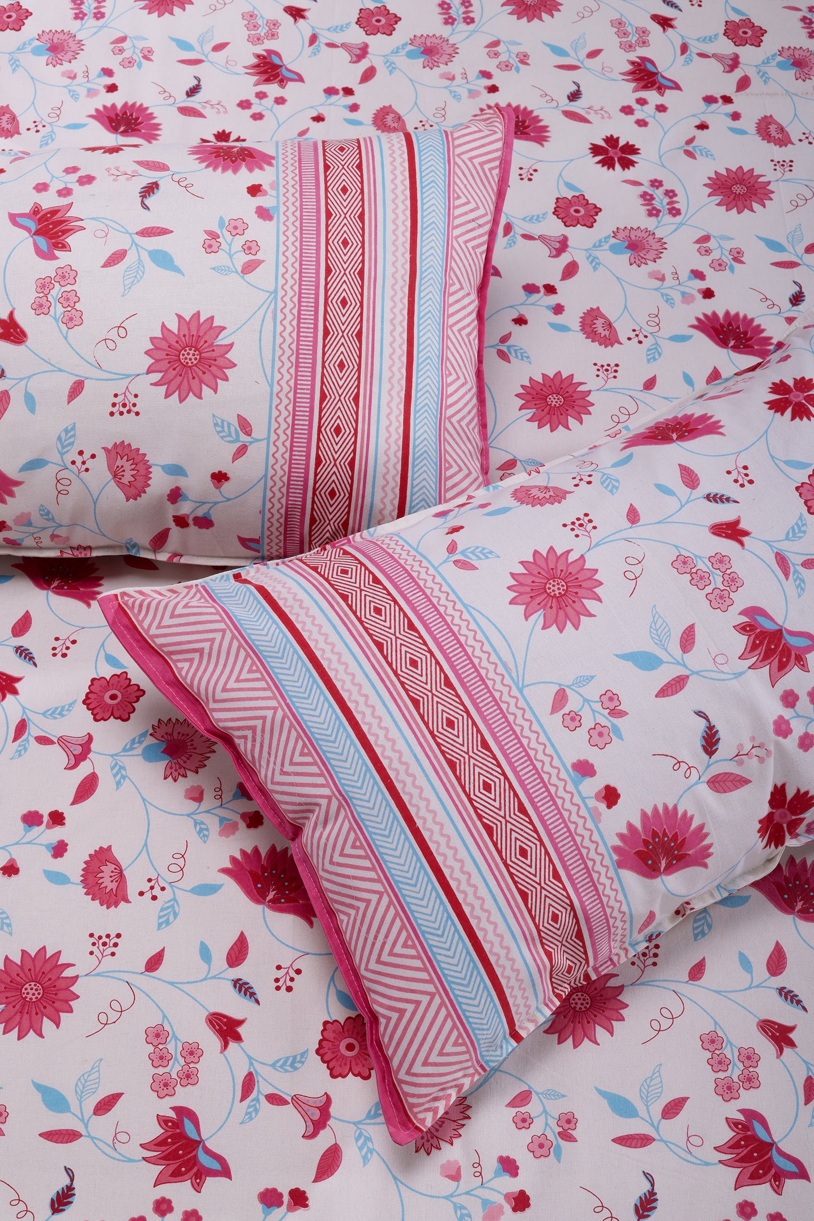 Suhana Kashish Vine Pink Red Cotton Bedsheet - shahenazindia