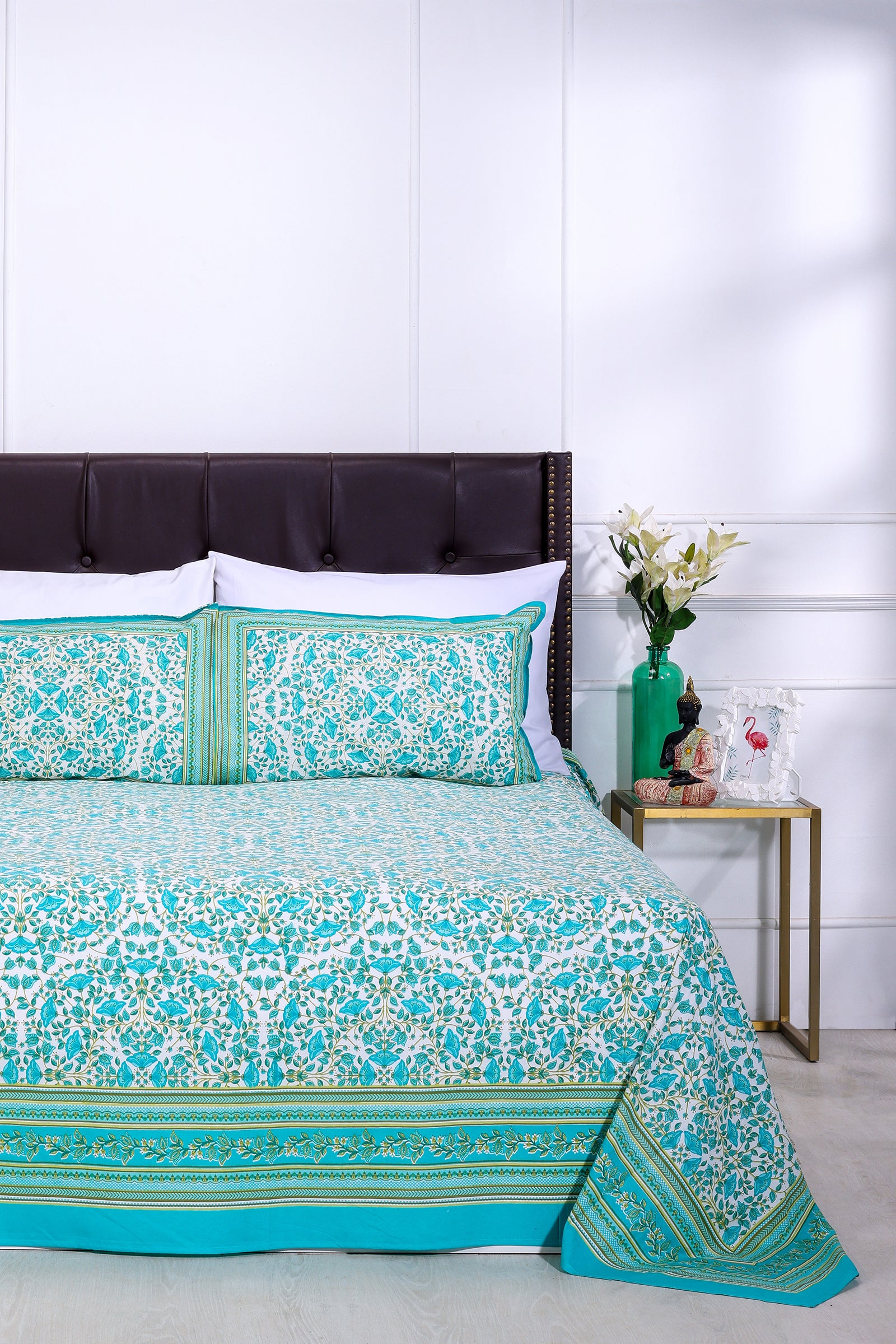 Tulip Jaal Turquoise Cotton Bedsheet