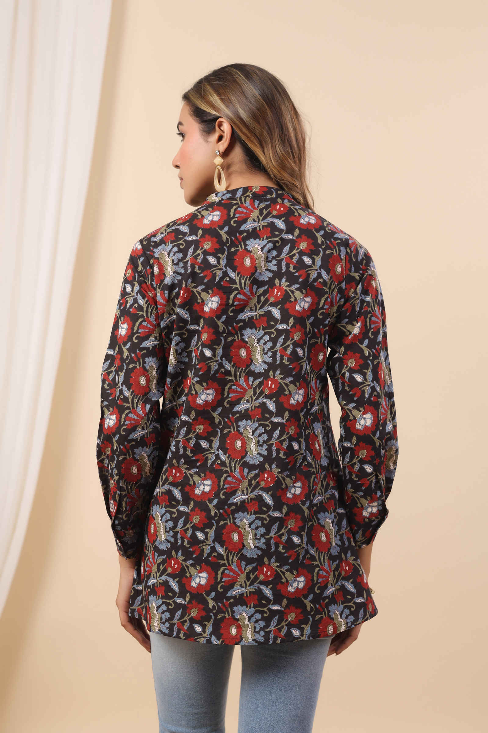 Ulfat Noorjehan Black Printed Top