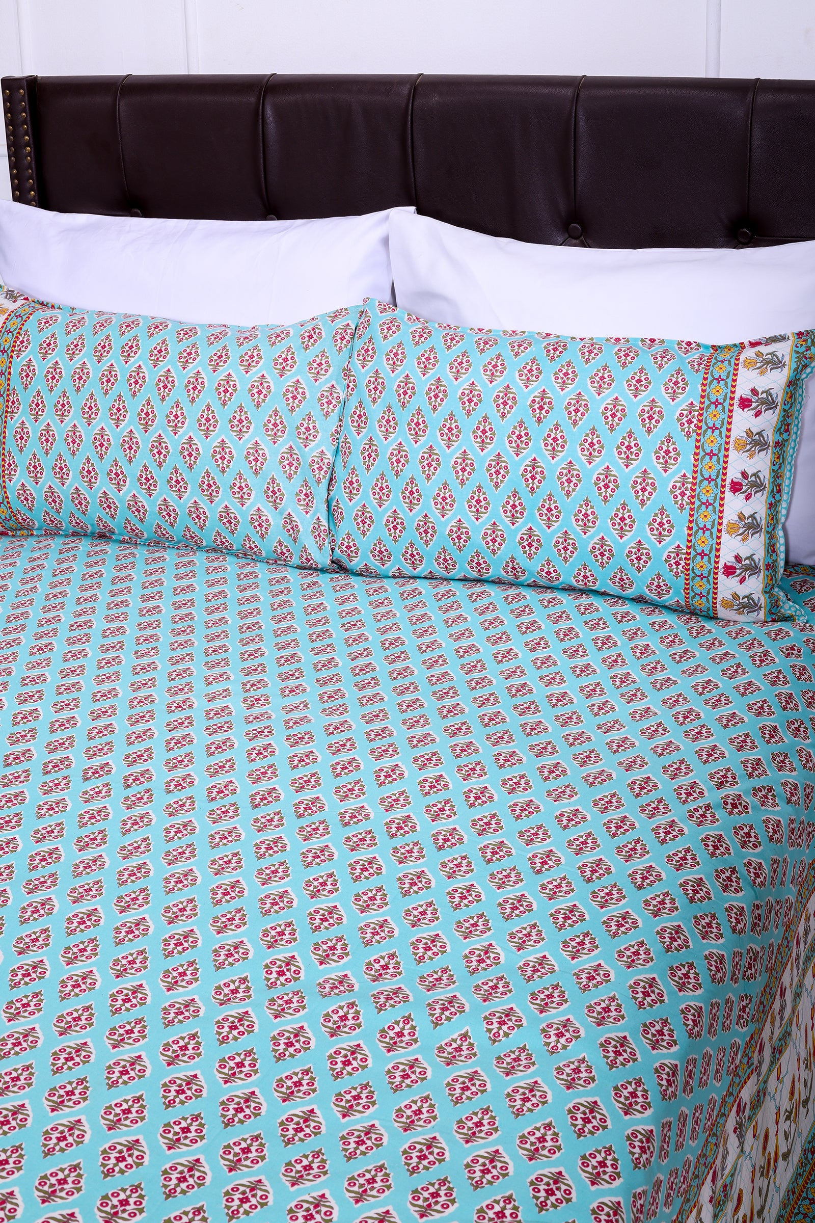 Vandevi Bootah Jaal Aqua Cotton Bedsheet