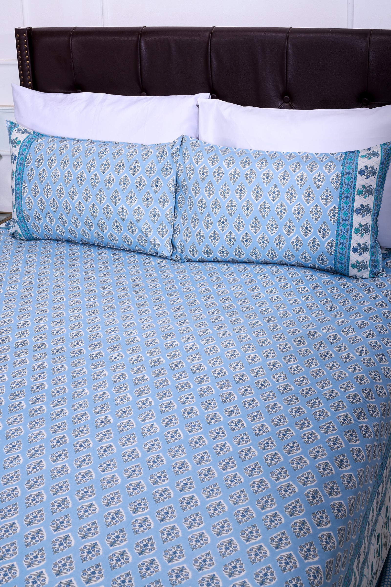 Vandevi Bootah Jaal Blue Cotton Bedsheet