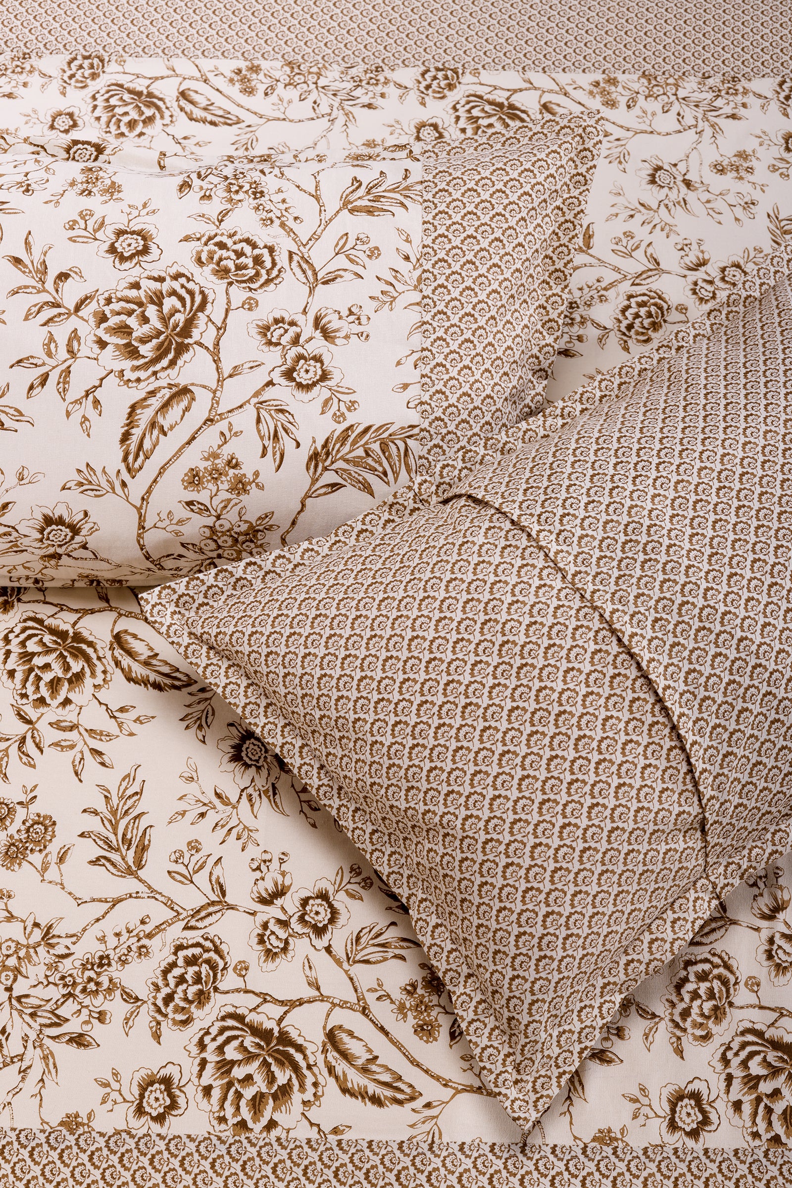 Vintage Damask Brown Cotton Bedsheet - shahenazindia