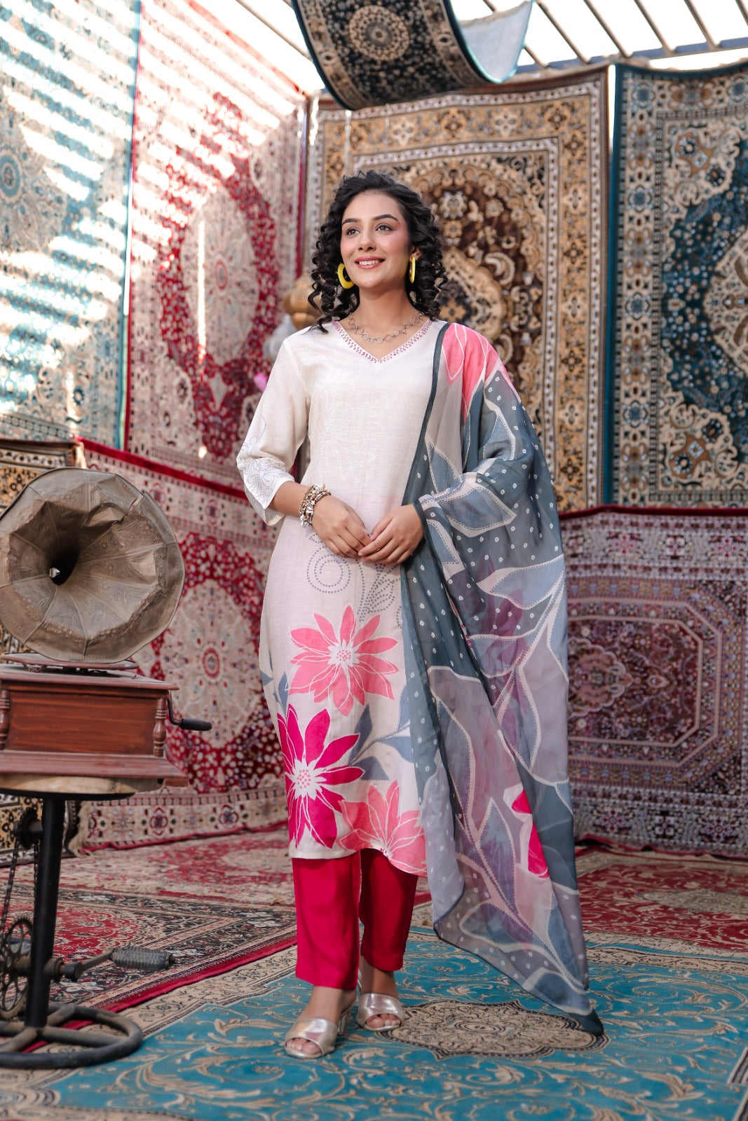 Fazlin Nimisha Pink Kurta Set With Dupatta