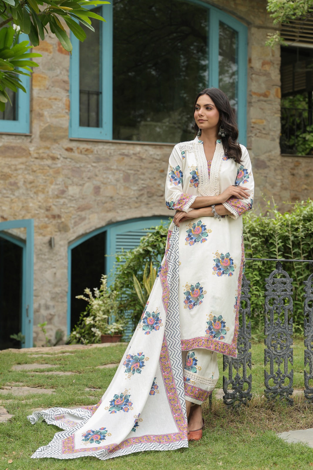 white cotton kurti design