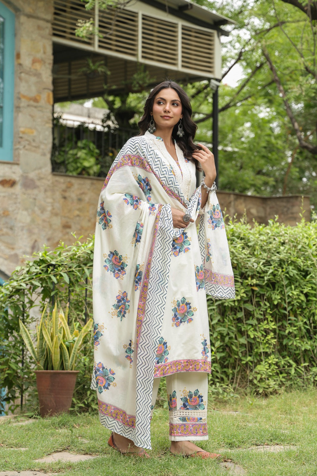 Gulnaaz Sherjeena White Cotton Kurta Set with Dupatta