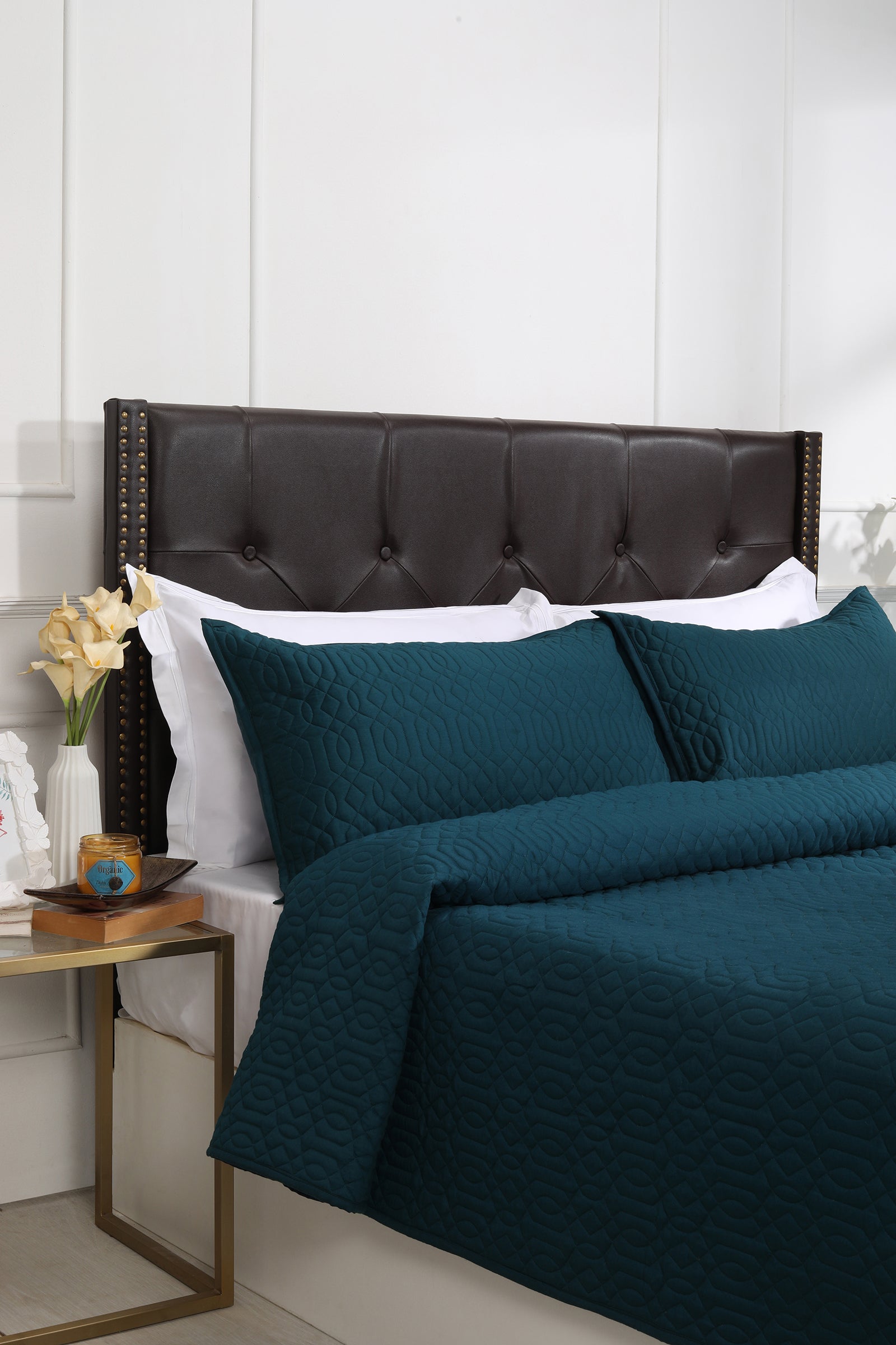 Emily Geometric Teal Quilted Cotton Bedcover - shahenazindia