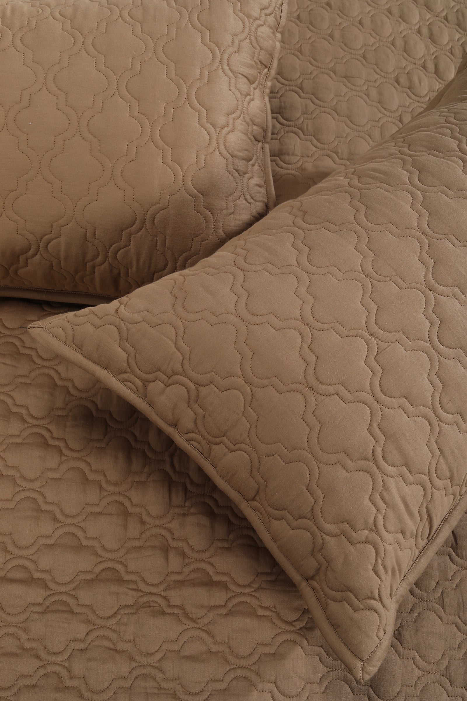 Mehrab Geometric Beige Quilted Cotton Bedcover - shahenazindia