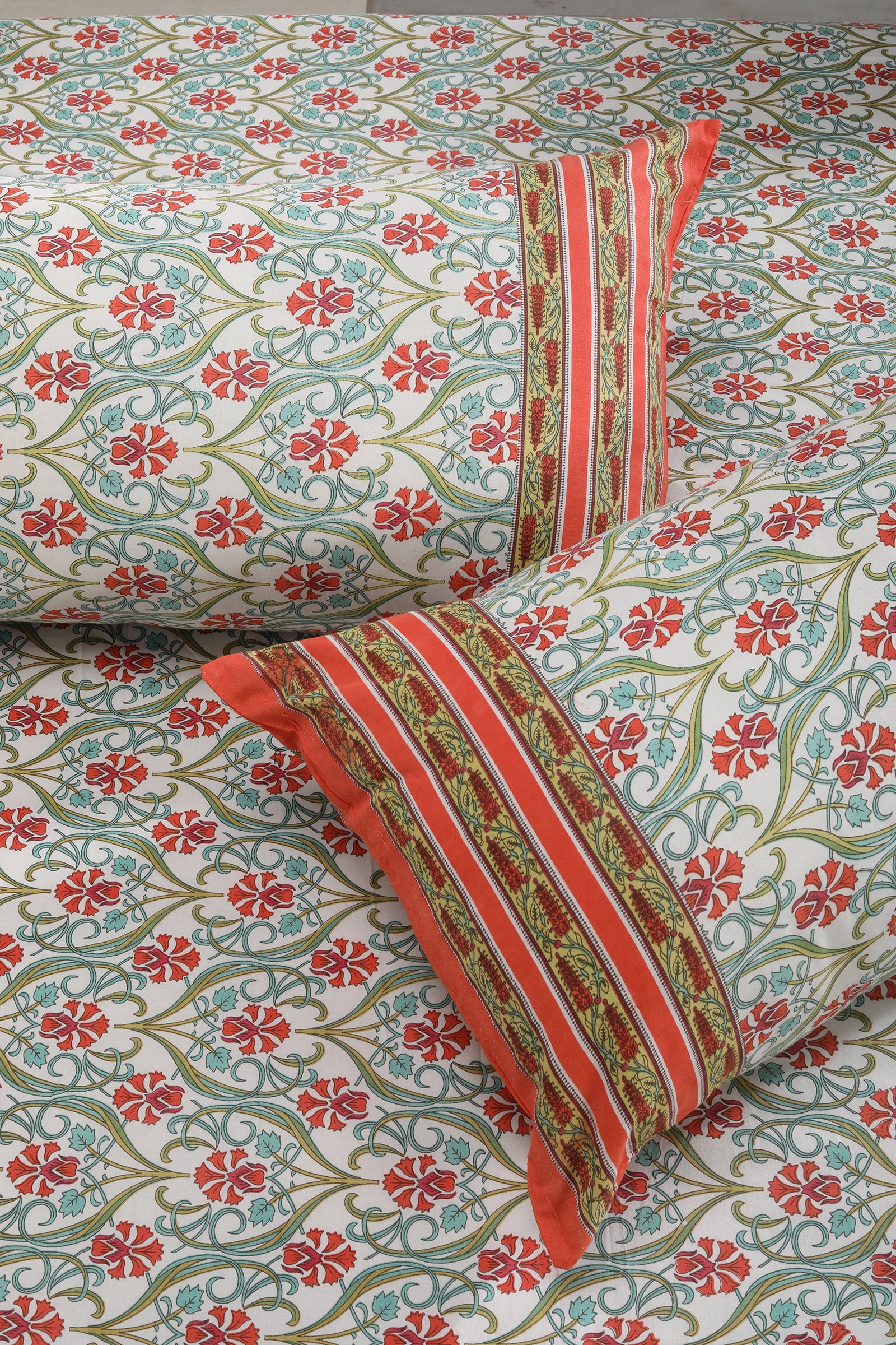Floral Pine Jhaal Cotton Bedsheet - shahenazindia