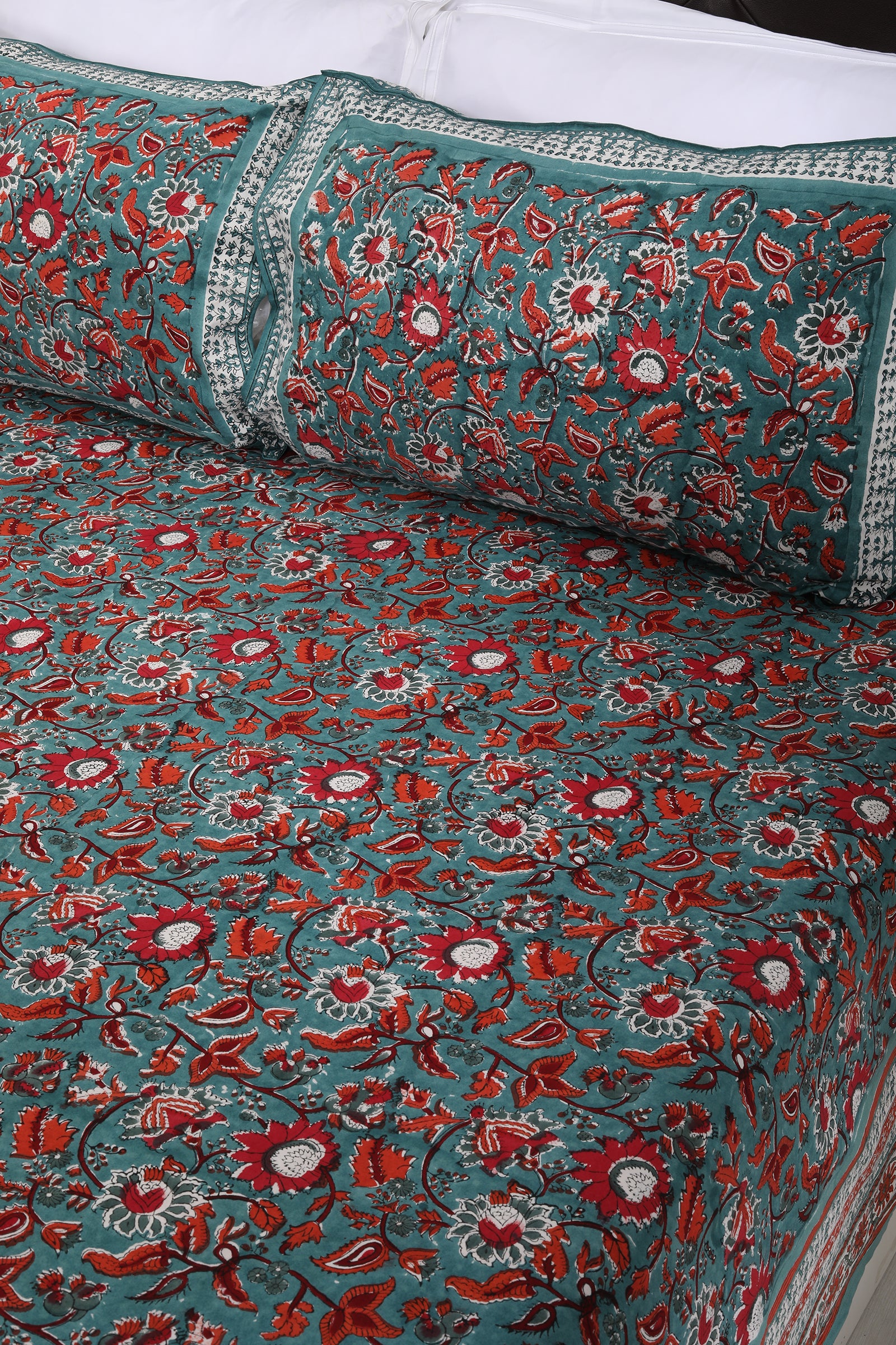 Vaaruhi Block Printed Cotton Percale Bedsheet - shahenazindia
