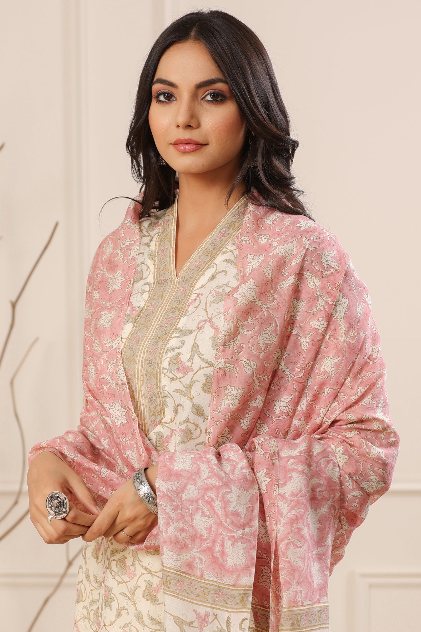 Nazakat Naaz Habutai Silk Stright Kurta - shahenazindia