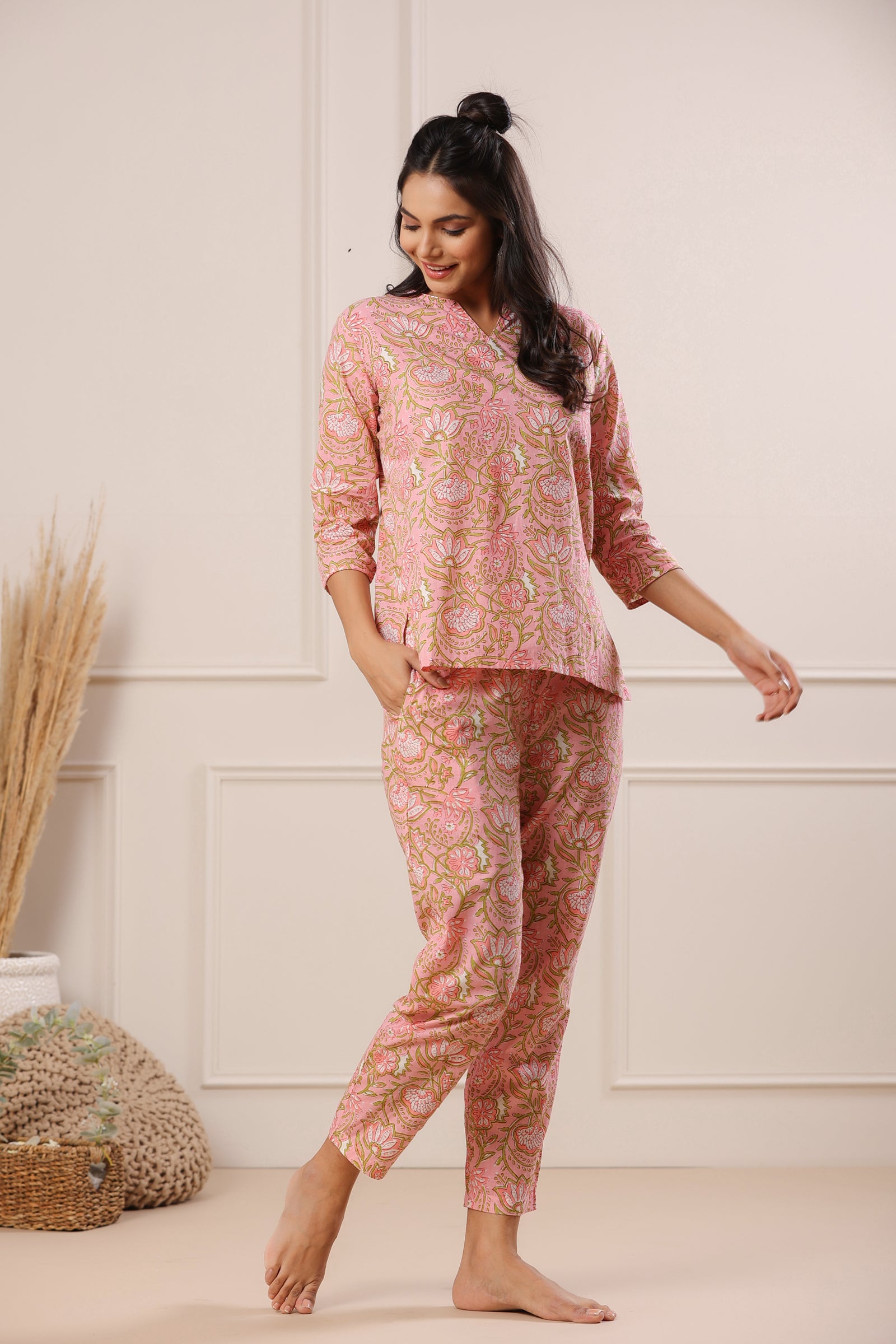 Nidra Bloom Pink Cotton Pyjama Night Suit Set - shahenazindia