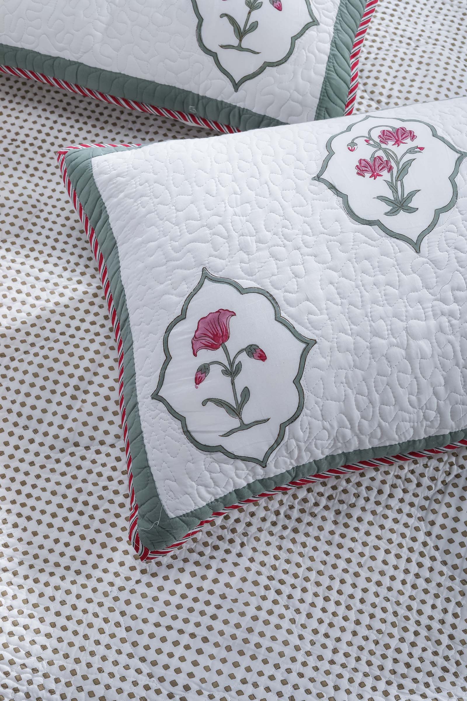 Vandevi Quilted Cotton Bedcover - shahenazindia
