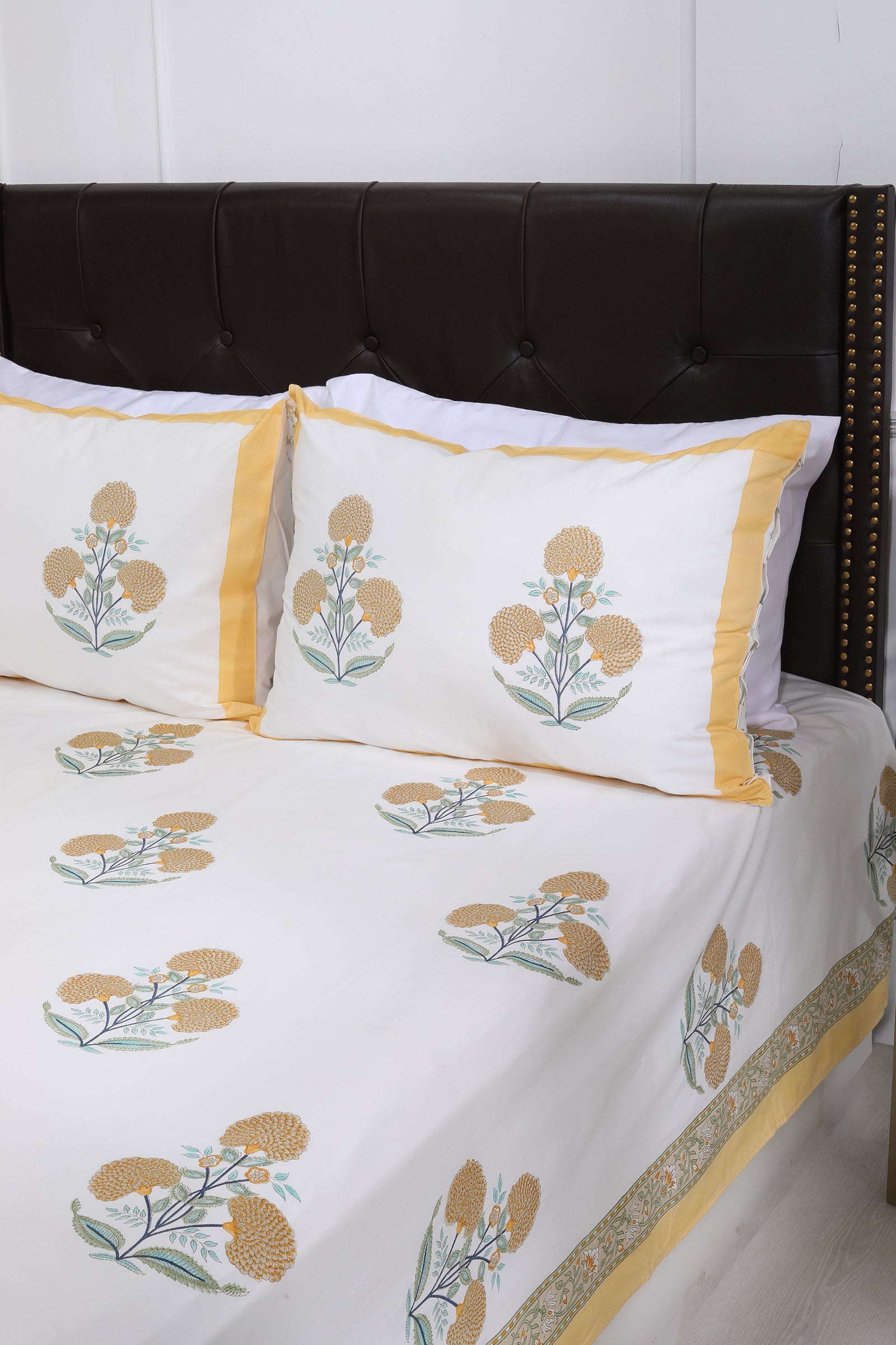 Vintage Marigold Cotton Percale Bedsheet - shahenazindia